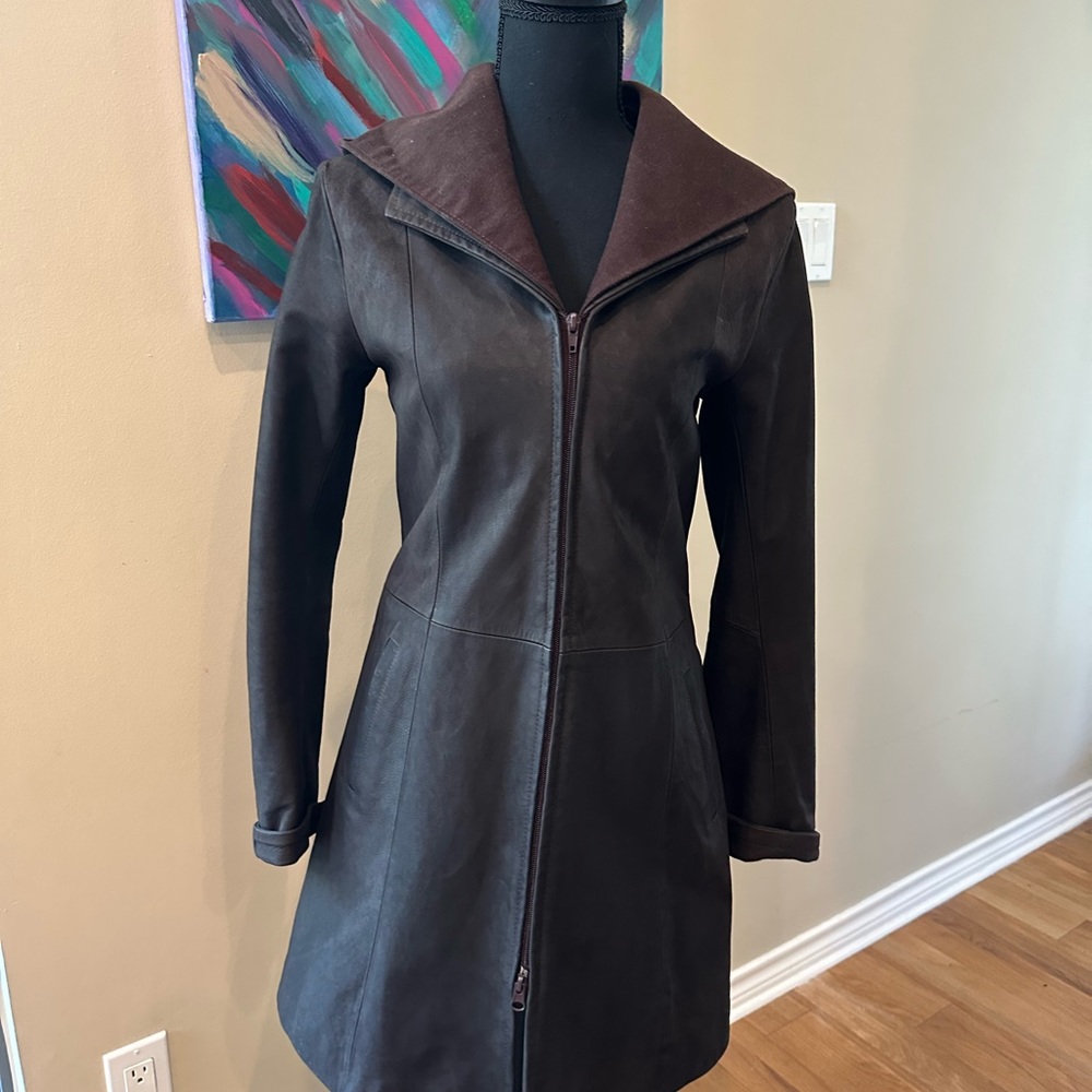 Italian Leather coat fitted with detachable hoodie XS